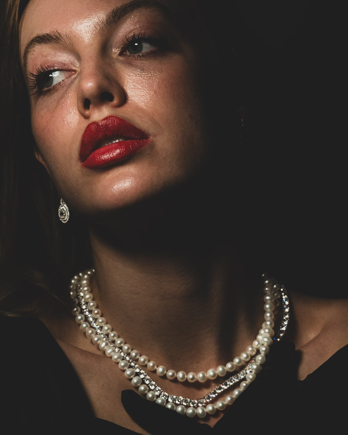 Beyond the Trend: Why Sculptural Silver and Bold Pearls Are Timeless Classics - Godfrey Allure | Old Hollywood Sterling Silver Jewelry & Rivière Necklaces