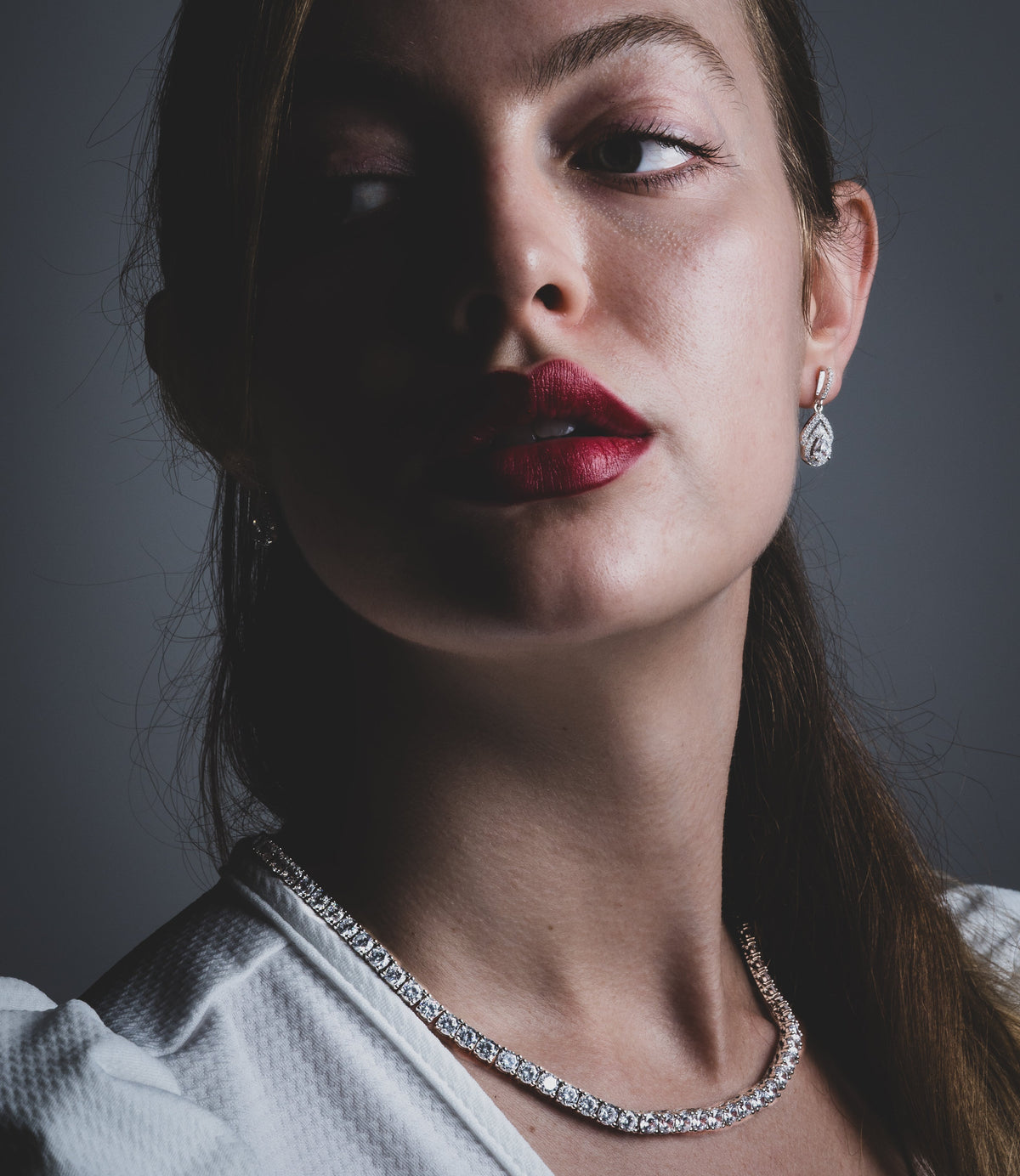 The Tennis Necklace: Why It’s the Most Searched Fine Jewelry Piece of 2026 (And What to Look For)